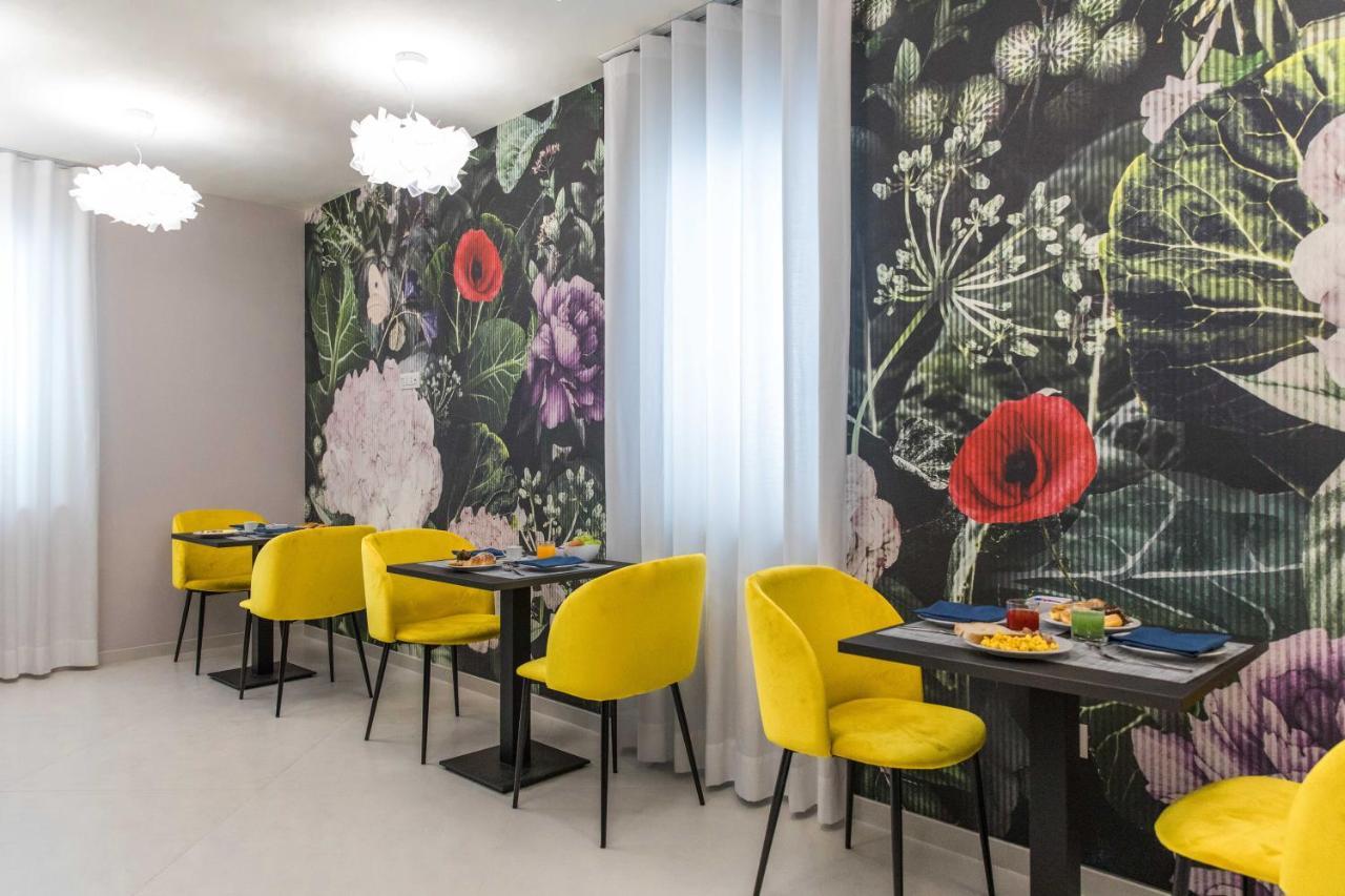 4Essences Boutique Rooms 마라테아 외부 사진